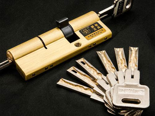 铁山港24小时上门开锁公司